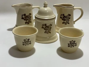 Pfaltzgraff Village Sugar Bowl y DOS cremas + 2 tazas de natillas juego de 5 piezas EE. UU. - Imagen 1 de 9