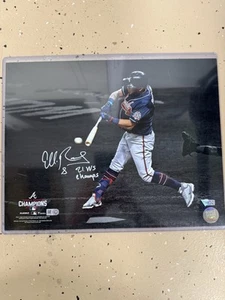 EDDIE ROSARIO Signed Autographed 11x14 Photo Atlanta Braves FANATICS - Picture 1 of 2