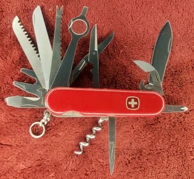 Wenger Navaja Suiza Champ Llavero Rojo Leer Foto 1 de 4