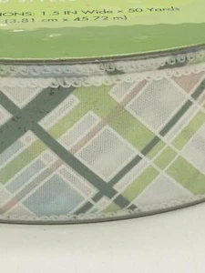 50 Yds. GREEN & WHITE DIAGONAL PLAID WIRE EDGE RIBBON 1 1/2" Wide - Picture 1 of 3