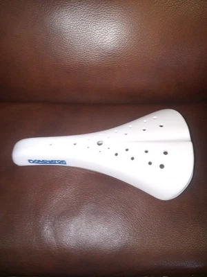 Viscount Dominator White Seat Fits GT Haro Dyno Skyway - Image 1 of 4