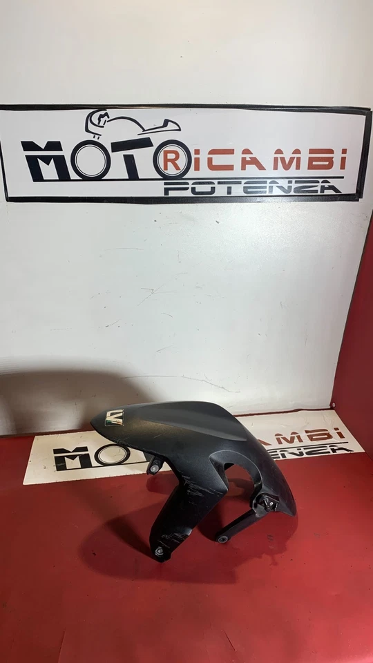 PARAFANGO ANTERIORE HONDA HORNET CB 750 2024 61101-MLB-D00 DANNO - Immagine 1 di 4