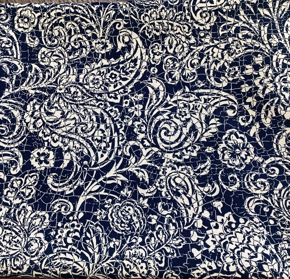 Waverly Picnic Tablecloth Blue Paisley Zip Close Rectangular 50x69 Umbrella Hole - Image 1 of 4
