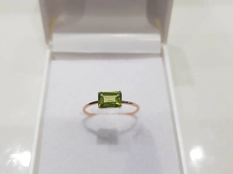 0.72 Ct Peridot Minimalist Solitaire Ring 10k Solid Yellow Gold - Image 1 of 4