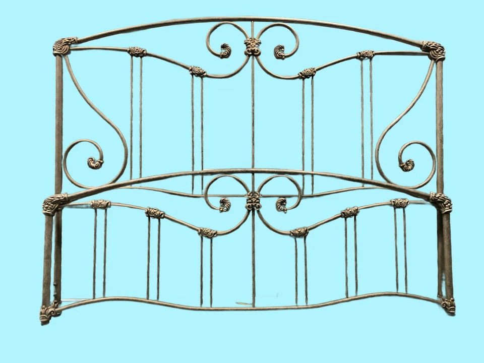 Cabeceira e rodapé de ferro forjado provençal francês tamanho real - Imagem 1 de 4