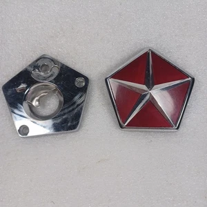 1988-1993 Chrysler Dodge Plymouth Slide Key Hole Trunk Lock Emblem OEM 4422007 - Bild 1 von 9