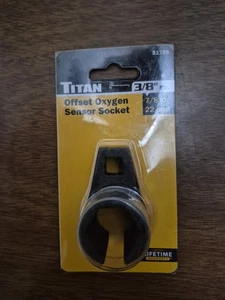 Titan - Offset Oxygen Sensor Socket - 51739 - 7/8" - 22mm - New ! - Bild 1 von 3