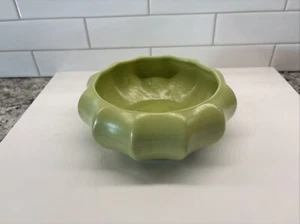 Vintage Haeger Succulent Bulb Paneled Round Planter Bowl Light Green Glaze MCM - Picture 1 of 13
