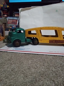 STRUCTO C-3044 Blue-green Cab with Yellow Auto Transport Trailer, Vintage 1950's - Picture 1 of 7
