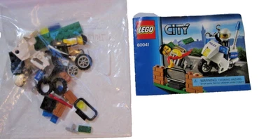 LEGO CITY Police Crook Pursuit (60041)100% COMPLETE Manual Stickers Minifigures - Image 1 of 4
