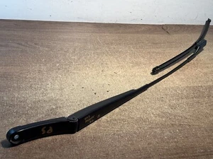 2013 Volkswagen Passat B7 Front Left Passenger Side Wiper Arm 3AC955409 *9 - Picture 1 of 7