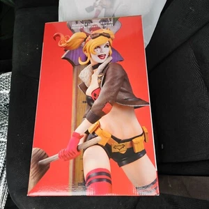 HARLEY QUINN DC Direct DC Comics Bombshells Version 2 Lupacchino DLX Statue 13.5 - Picture 1 of 5