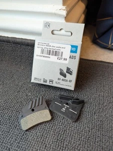 Shimano N03A Resin Disc Brake Pads - Picture 1 of 2
