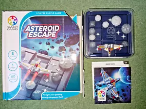 ASTEROID ESCAPE - SOLO SLIDING LOGIC PUZZLE GAME - SMART GAMES - Picture 1 of 1