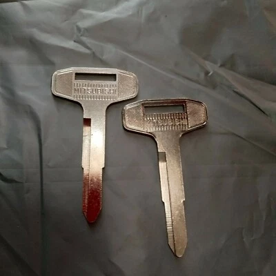 Camión Mitsubishi Fuso, carretilla elevadora Fuso Canter FE FF FB FD FH FG llave en blanco tipo B Foto 1 de 2