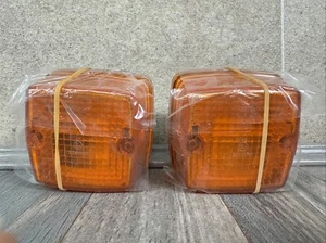 X2 Direction Indicator HELLA 2BA 003 014-017 Flasher Iamps / Side 32619R6 New - Picture 1 of 18