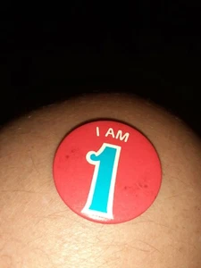 1st Birthday Vintage badge - Foto 1 di 2