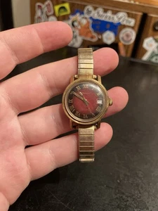 Vintage Timex A-Cell Electric Men’s Watch Gold Tone Day/Date 77860 26278 - Picture 1 of 5