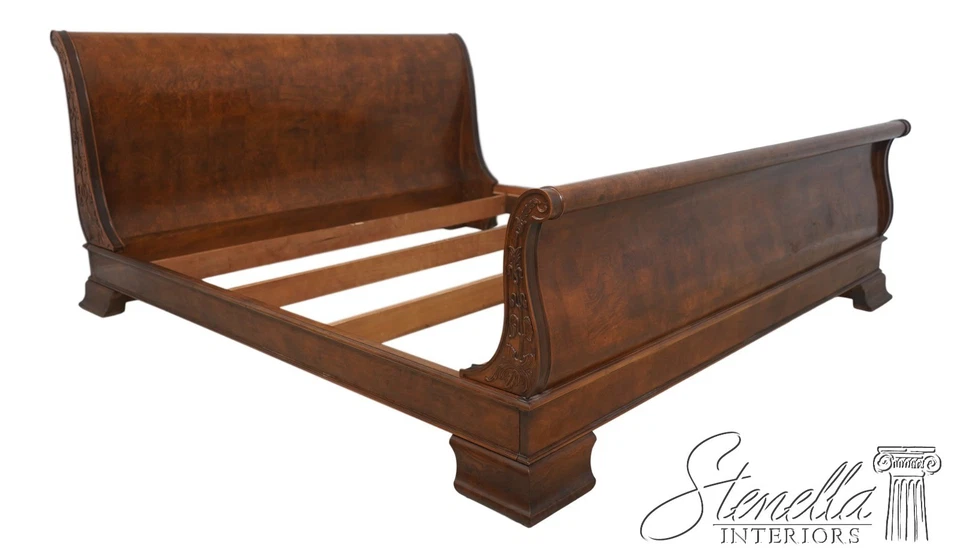 70094: Cama trineo HENREDON Charles X madera burl tamaño king Foto 1 de 4