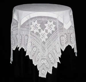 VICTORIAN LINEN TABLECLOTH 52" SQUARE WITH WIDE SCALLOPED CROCHET TRIM - Picture 1 of 7