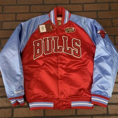 Chaqueta BULLS Finals Mitchell & Ness Special Script Peso Pesado S L 2XL Foto 1 de 4