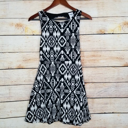 UNDERCOVER Abito donna Victoria Secret ROSA aderente e svasato azteco schiena aperta senza maniche taglia S