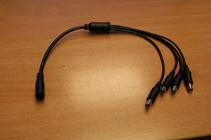 DC Power Splitter 1 Female To 4 Male Black Cable CCTV Adapter Plug 12V 4 Way - Picture 1 of 3