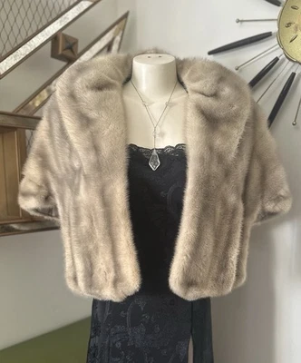 De colección EMBA Cerúleo Natural Azul Visón Estola Envoltura Capa Encogerse de hombros Foto 1 de 4