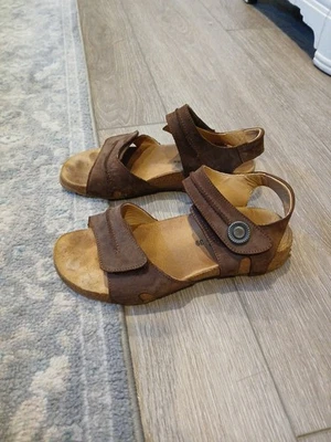 Sandalias Haflinger para mujer 8/39 Patricia correa ancha cuero marrón punta abierta fáciles Foto 1 de 4