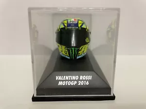 Minichamps Valentino Rossi model AGV Helmet 1/8 MOTOGP 2016 Yamaha M1 - Picture 1 of 7