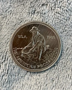 1983 Engelhard Prospector RARE 1 OZ 999 Silver Round USA (Has Streaks) - Picture 1 of 2