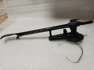 Conjunto de brazo de fibra de carbono Pro-Ject 8,6" con arnés de cableado - Serie debut - Imagen 1 de 3