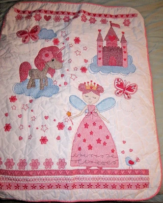 Ручной работы принцесса единорог замок кроватки лоскутное одеяло крестиком 28 «x 40» - Изображение 1 из 4