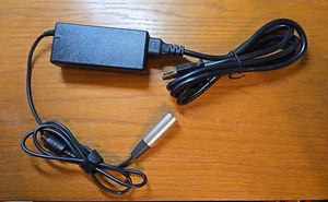 24V 2A Electronic Battery Charger SC40E/SC44E - Picture 1 of 5