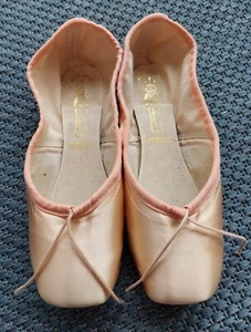 FREED OF LONDON Spitzenschuhe Pointe Shoes Size 6 Star Maker -NEU! - Picture 1 of 2