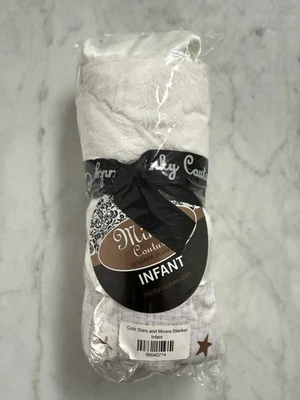 Manta infantil Minky Couture 36x30 nueva con etiquetas - estrellas y lunas doradas - precio de venta sugerido por el fabricante 79 USD - SELLADA Foto 1 de 4