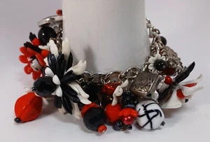 SerenitySue Hand-Made Artisan Charm Bracelet OOAK Black White Red Flowers Plus - Picture 1 of 4