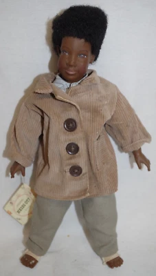 L2 - Nuevo con etiquetas Heidi Ott Original Hecho a Mano Muñeca NIÑO Afroamericana990 Foto 1 de 4