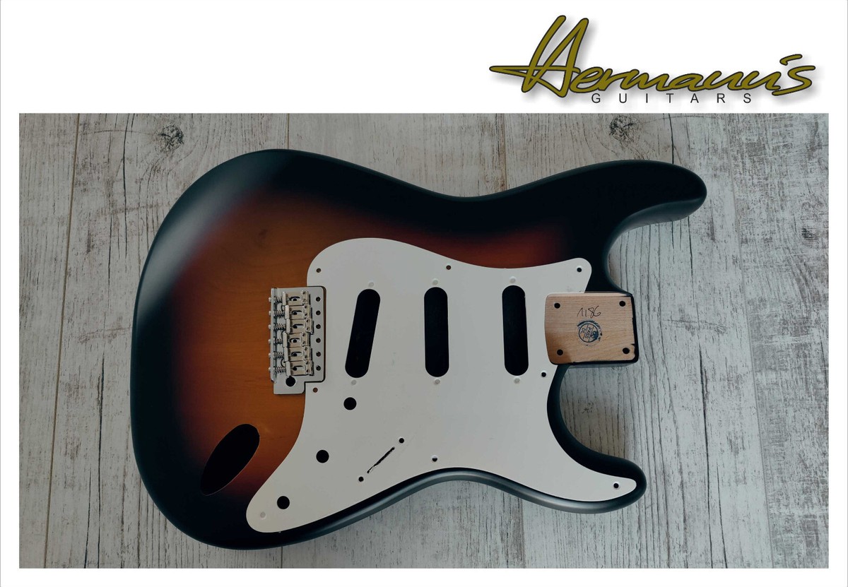 Musiclily Pro Battipenna 12 Fori Per Chitarra Fender Jazzmaster - 4 Strati Tartaruga Vintage - Foto 4