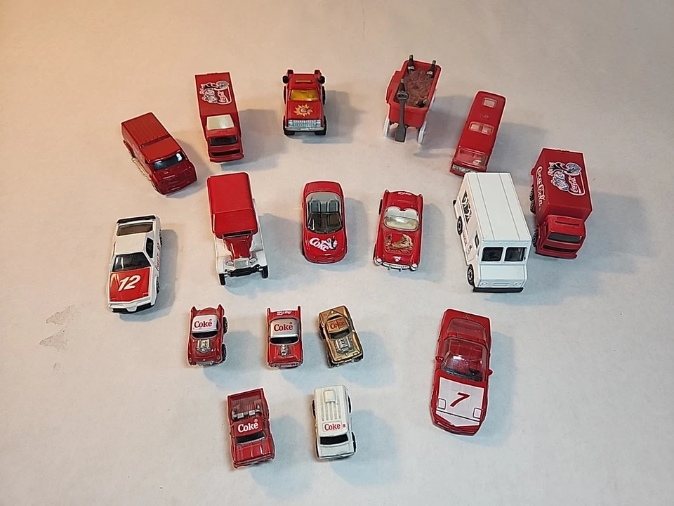 Lote de 17 coches de juguete vintage con temática de Coca-Cola Coca-Cola  Foto 1 de 4