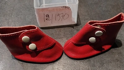 Chaussures pour poupée Modes et Travaux  décembre 1970 - Photo 1/4