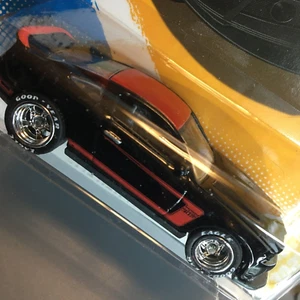 Hot Wheels '12 Mustang Boss 302 Laguna Seca CUSTOM Super Real Riders Wheel Swap - Picture 1 of 11