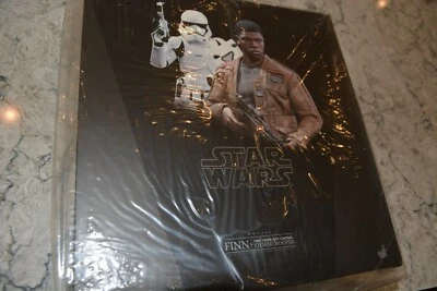 Hot Toys MMS346 Star Wars 1/6 Finn & First Order Riot Control Stormtrooper, NIB - Image 1 of 4