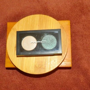 Mac Baby It's Cold, Woodsmoke Eyeshadow Duo Palette Gold's Ice Delight Collecti - Picture 1 of 3