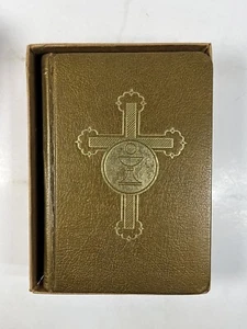 1965 The Catholic Missal Library Of Catholic Devotion Book Gold Colored - Imagen 1 de 21