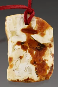 US DDP Large Genuine BALTIC AMBER Suede String ROYAL WHITE Pendant 14.3 251002-9 - Picture 1 of 7