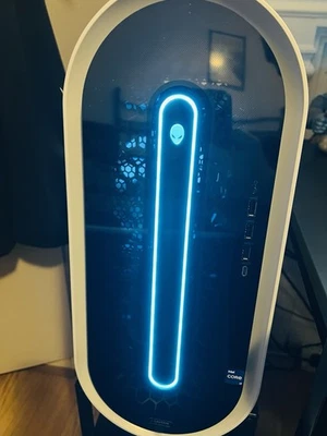 Alienware Aurora R13 Gaming PC RTX 3080 32 GB RAM 12th Gen i7 12700KF 3TB - Image 1 of 4