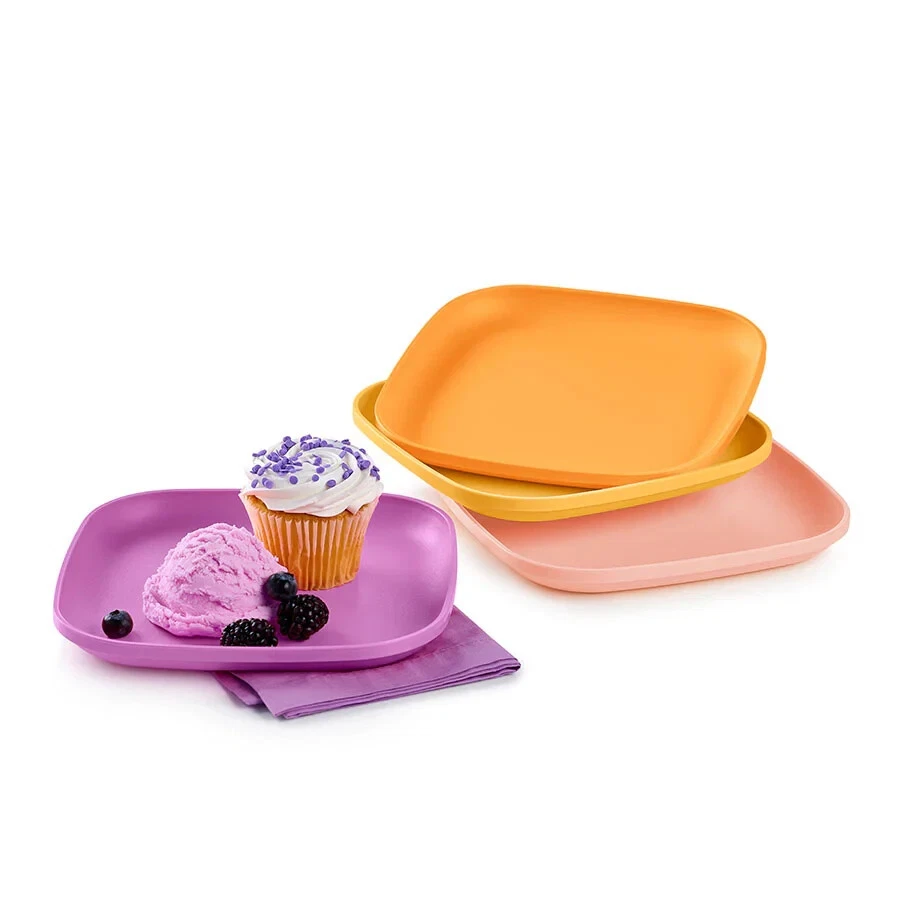 NEW Tupperware microwave reheat able Square luncheon plate set of 4 - Image 1 of 1