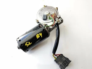 03-09 R230 MERCEDES SL500 SL55 SL550 SL65 WINDSHIELD WIPER MOTOR 0390241442 - Picture 1 of 3