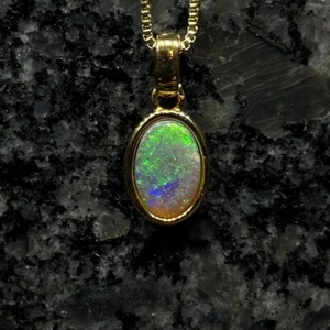 Australian Lightning Ridge Crimson Color Flash Opal Necklace - Picture 1 of 3
